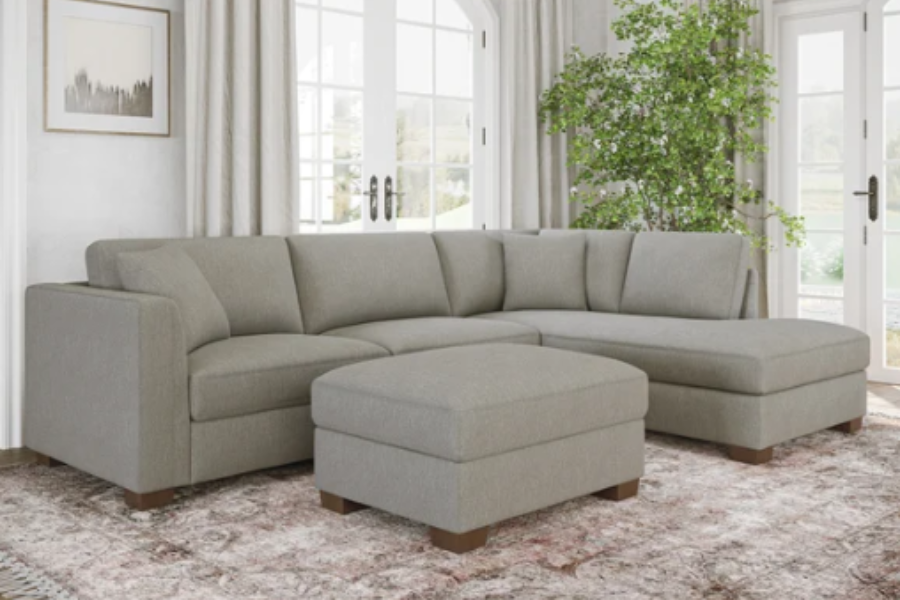 Thomasville Walsen Sectional with Storage Ottoman FLOOR MODEL