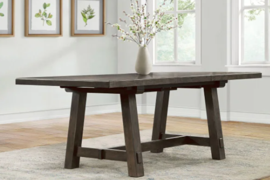 Brinley 7-piece Dining Table Set Floor Model
