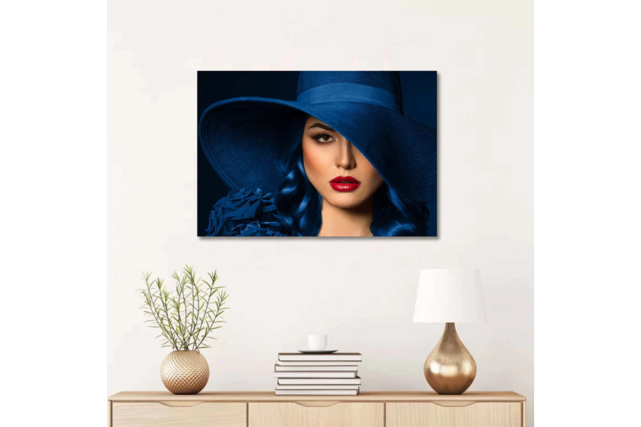 SU-82024 FEMME Women with Blue Hat Modern Wall Art TG