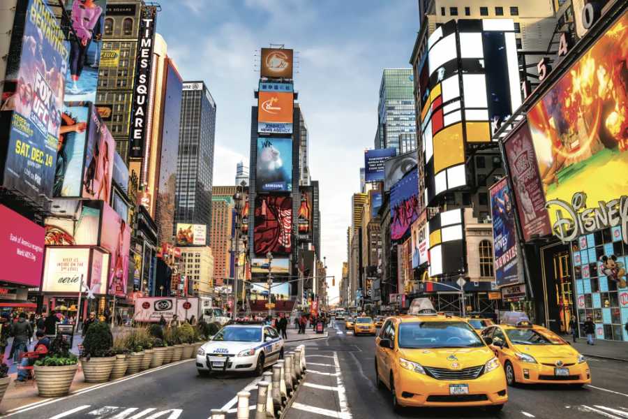 NC-54 AVENUE Busy Intersection in NY Modern Wall Art TG