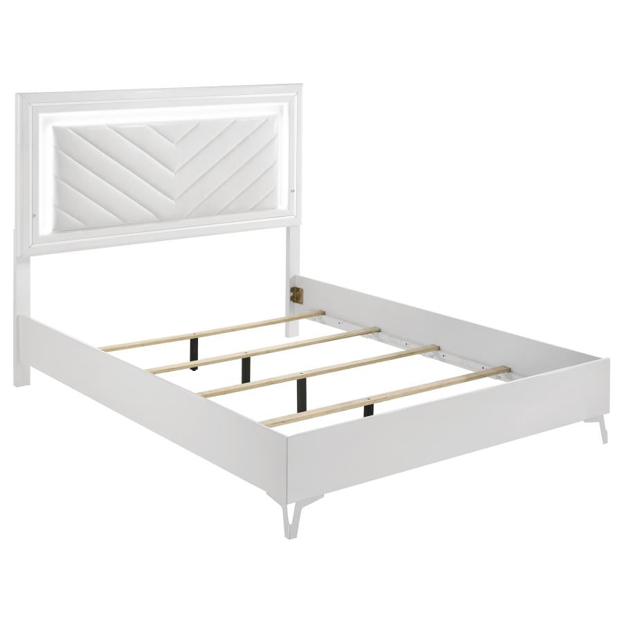 Cassia 4 or 5 piece Eastern King LED Bedroom Set White High Gloss