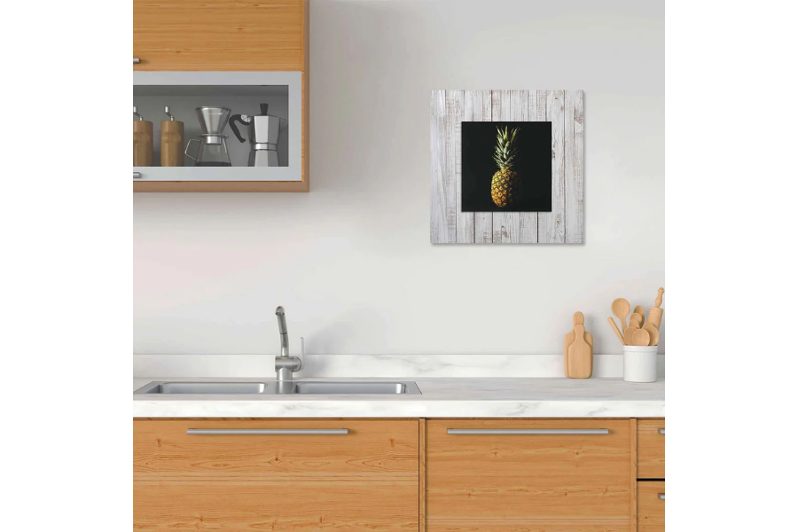 LORAN Pineapple with Background Miniature Fine Wall Art TG