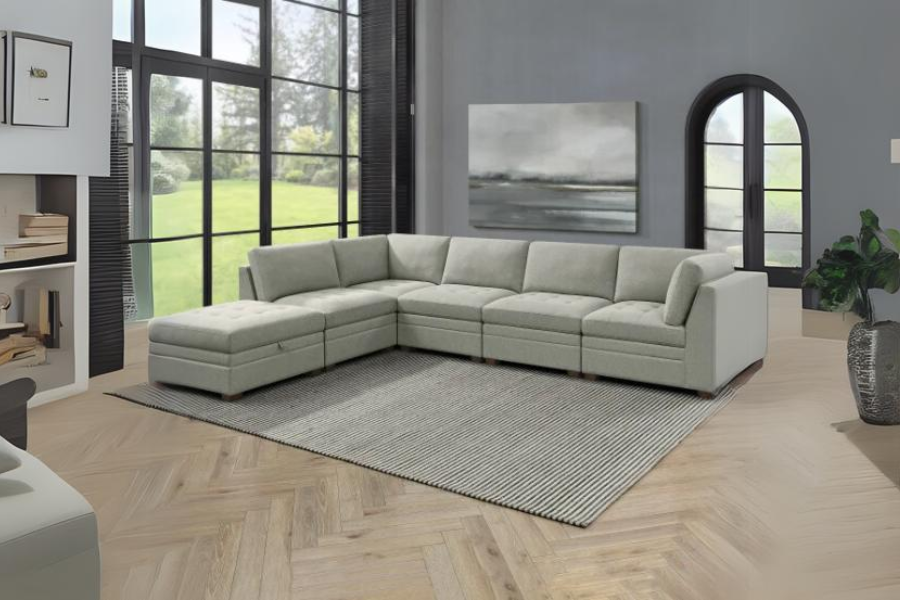 Thomasville Tisdale Fabric Sectional with Storage Ottoman Floor Model