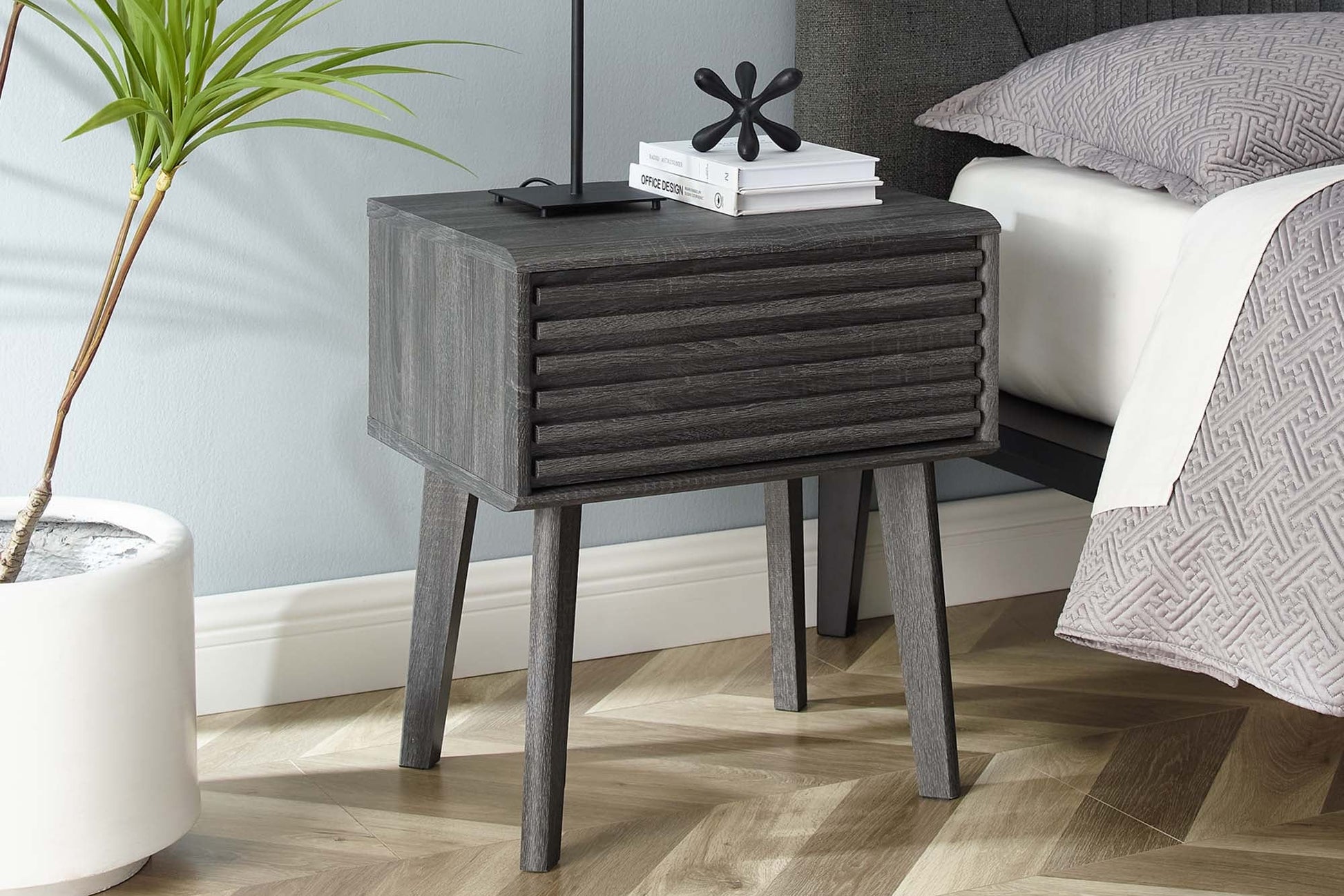 Render End Table. - Venini Furniture 