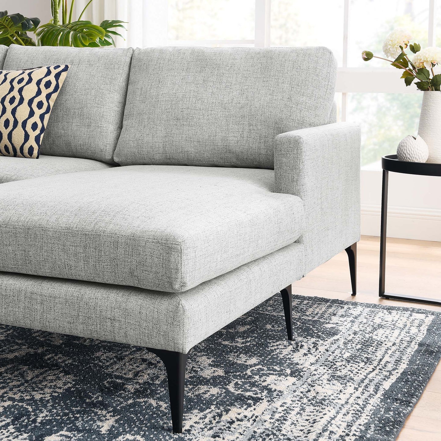 Evermore Right-Facing Upholstered Fabric Sectional Sofa. - Venini Furniture 