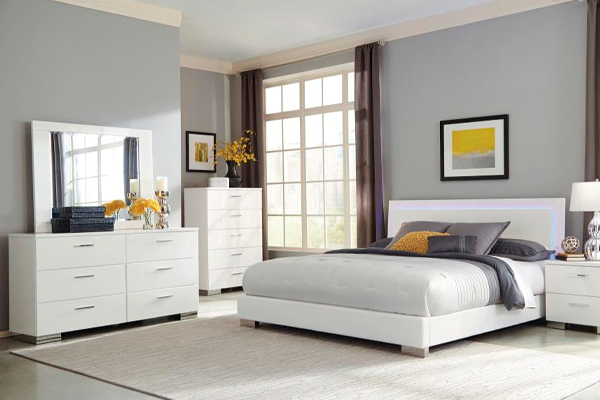 Felicity Wood Eastern King LED Panel Bed White High Gloss 203500KE
